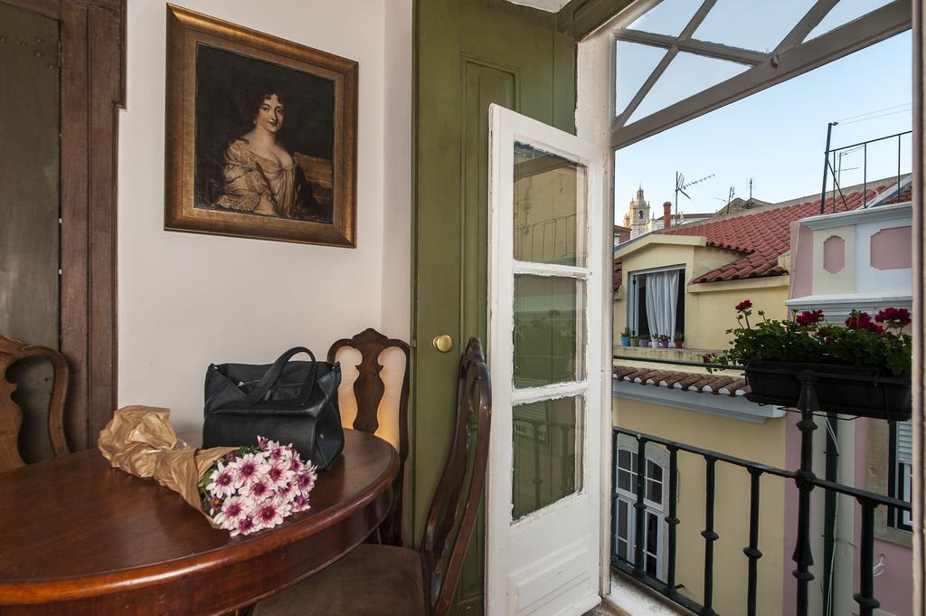 Alfama - St Estevao Viewpoint | Lisbon Cheese & Wine Apartments 部屋 写真